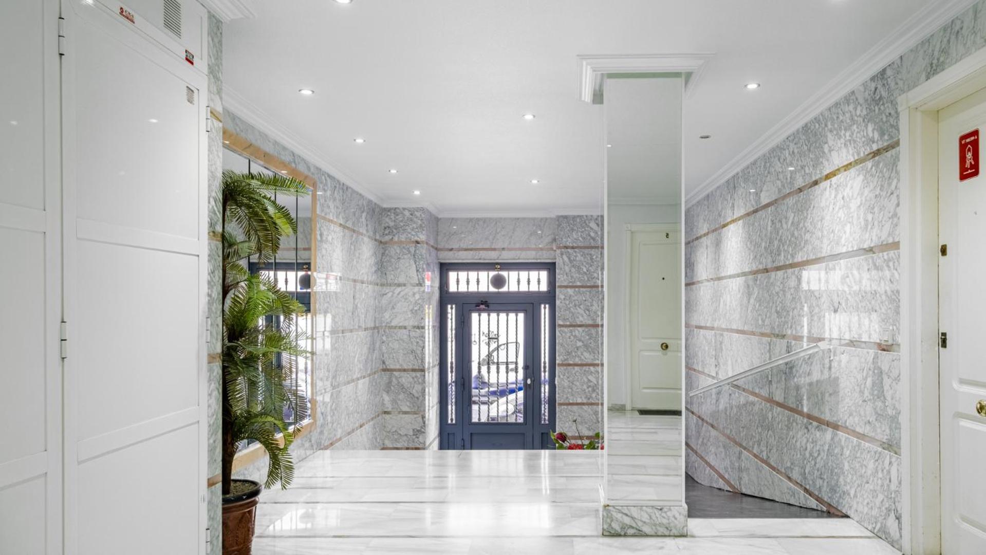 Apartamento Centrico Con Garaje Torrevieja Ngoại thất bức ảnh